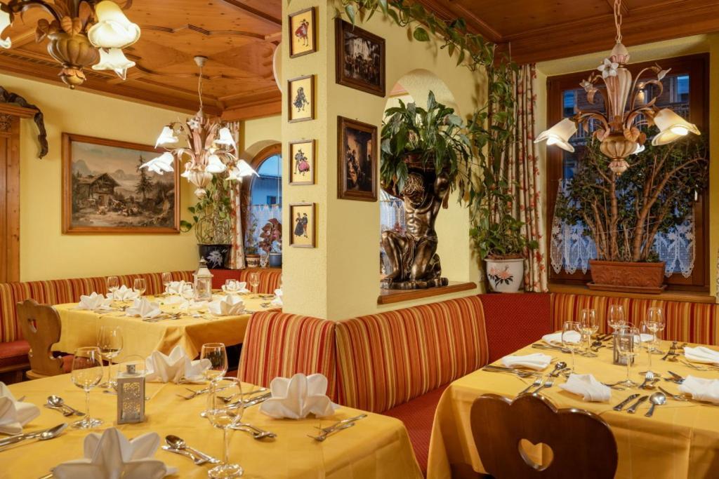 Hotel Dorfstube Holzgau