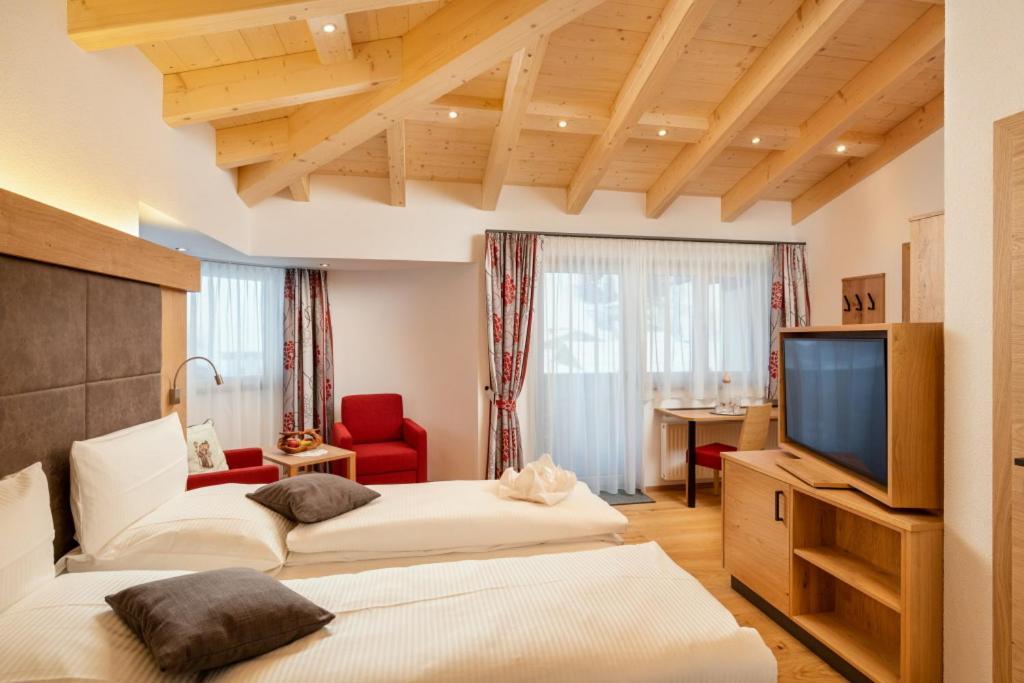 Dorfstube Hotel Holzgau