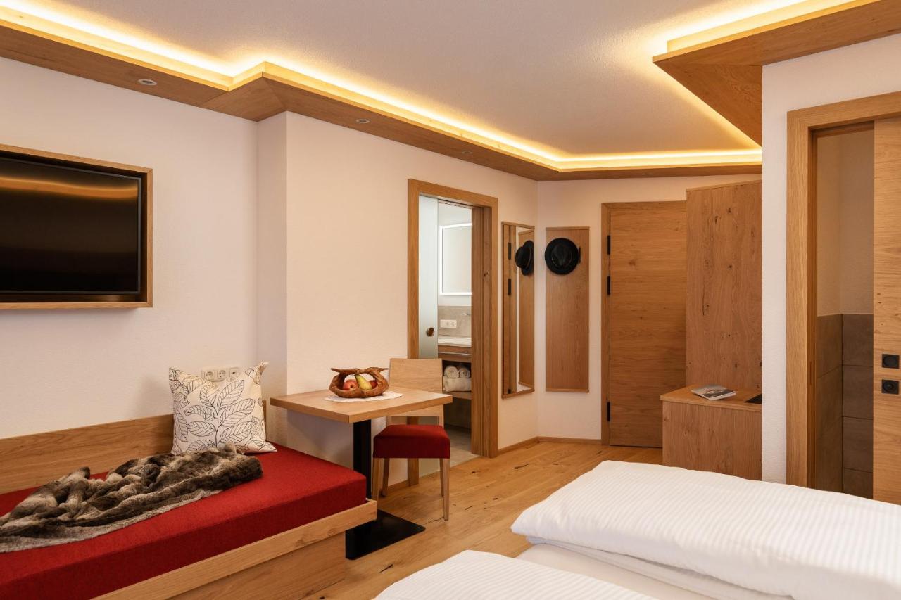Hotel Dorfstube Holzgau