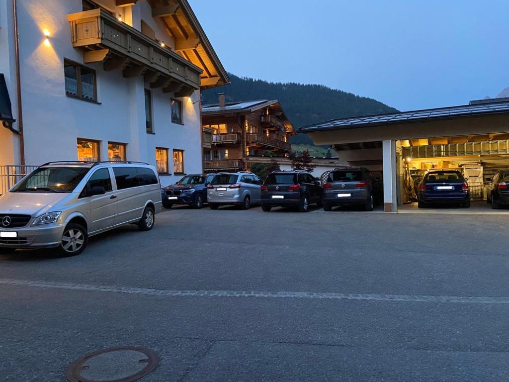 Hotel Dorfstube Holzgau